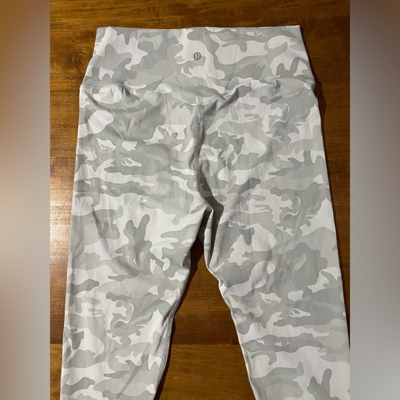 Lululemon White Camouflage Leggings - Picture 2 of 4